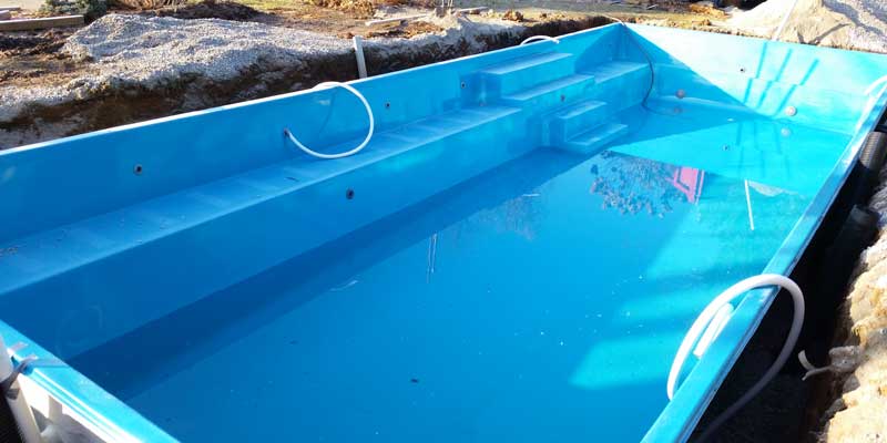 Deliver the fiberglass pool